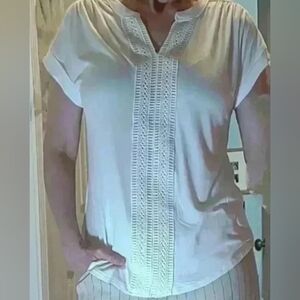 NWT Cable & Gauge ultra soft comfy top with chic style